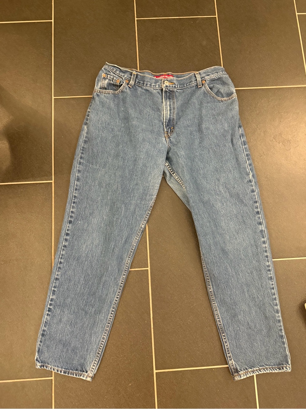 Levi's 550 Classic Relaxed Jeans Women's Size 18 M Medium Wash Straight Leg